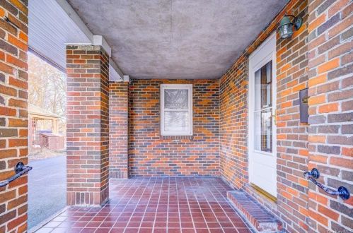 140 Main St, Port Jervis NY  12771-2114 exterior