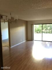 435 Hawthorne St, Glendale CA  91204-1200 exterior