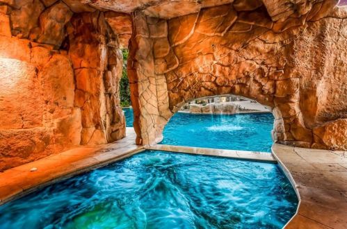 2718 Casey Ky Rd, Nokomis FL  34275-3306 exterior