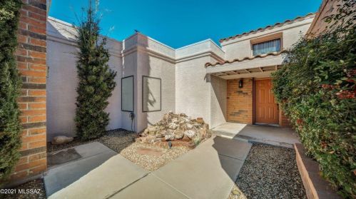 950 Rio Magdalena, Green Valley, AZ 85614-4028