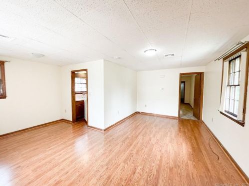 150 Cherry St, Wallingford CT  06492-4014 exterior