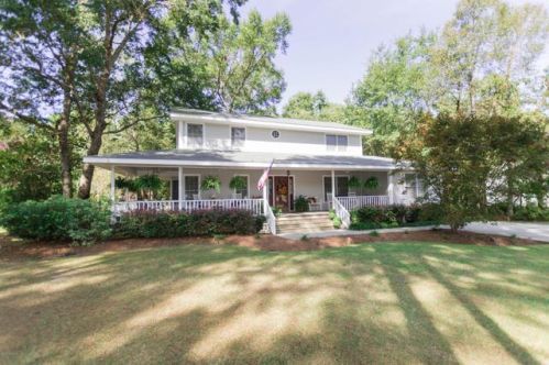 408 Hardy Rd, Newport, NC 28570-8400