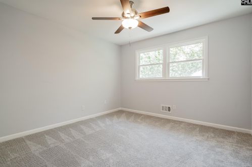 1712 Robin Crst Dr, Cayce-West Columbia SC  29169-5433 exterior