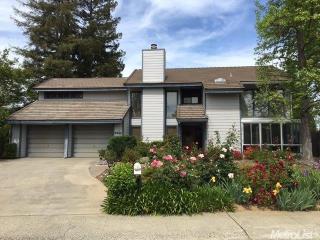 9635 Mira Del Rio Dr, Sacramento CA  95827-1132 exterior