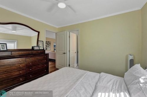 228 8th Ave, Delray Beach FL  33483-5523 exterior