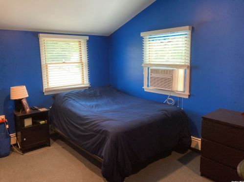 92 Pine St, Islip Manor NY  11751-2227 exterior
