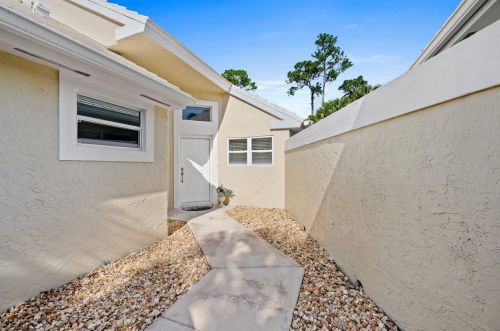 9111 Baybury Ln, West Palm Beach, FL 33411-1891