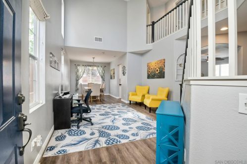 33551 Maplewood Ct, Temecula CA  92592-1832 exterior