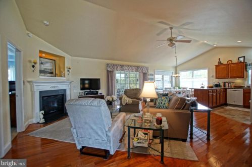 30933 Clubhouse Cir, Lewes, DE 19958-5577