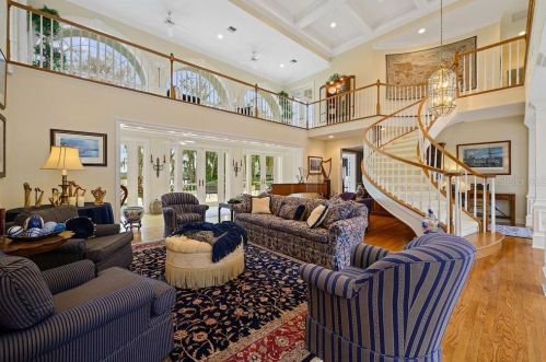 155 Oakleigh Ln, Maitland FL  32751-5838 exterior