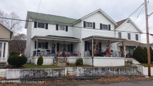 541 Madison Ave, Mayfield PA  18433-1639 exterior