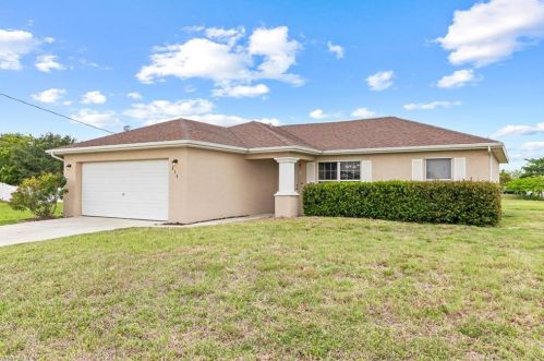 226 27th Pl, Cape Coral, FL 33993-7092