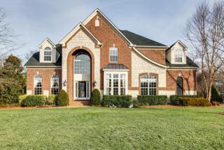 632 Aylesford Ln, Franklin, TN 37069-1404