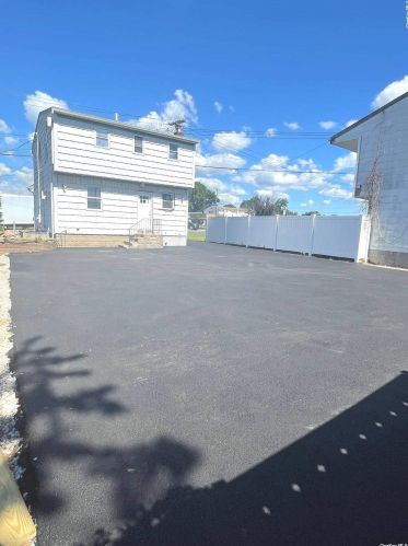 496 Catskill Ave, North Lindenhurst NY  11757-2744 exterior