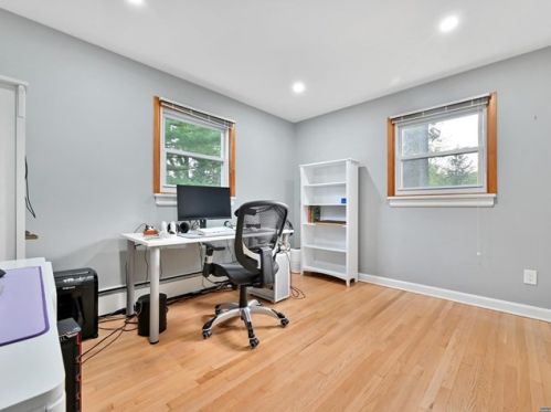 320 Monmouth Ave, N Milford NJ  07646-2025 exterior