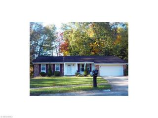 4100 Alicia Trl, Cuyahoga Falls, OH 44224-2304