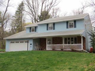 41 Dykeman Rd, Bethlehem, NY 12054-2933