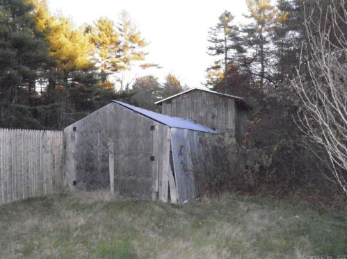 21 Humes Rd, Killingly CT  06241-1226 exterior