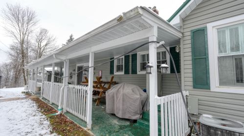 10272 Frd Rd, Cambridge OH  43725-9521 exterior