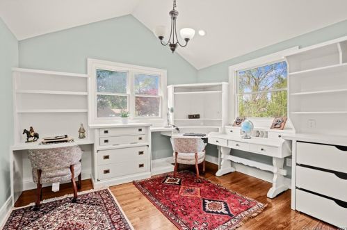 26 Bonheur Rd, Bridgeport CT  06611-3404 exterior