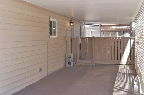 70 Santa Monica St, Palm Springs CA  92264-5257 exterior