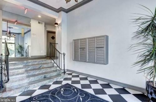 1750 Harvard St, Washington, DC 20009-2968