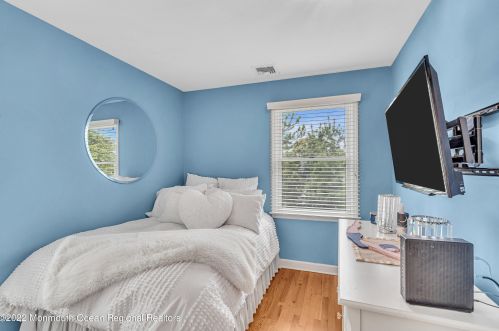 1809 Greenwood Ter, Belmar NJ 07719-2911 exterior