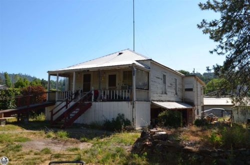 18731 Pine St, Tuolumne, CA 95379-9534