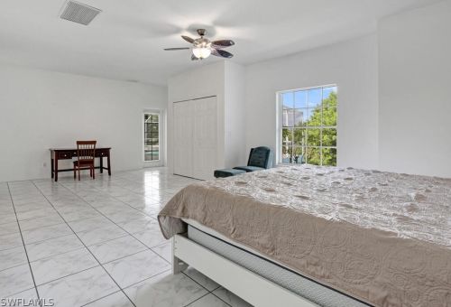 813 Glenn Ave, Lehigh Acres FL 33972-3333 exterior