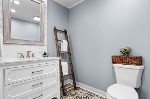 345 Fannie St, Mc Donald PA  15057-1271 exterior