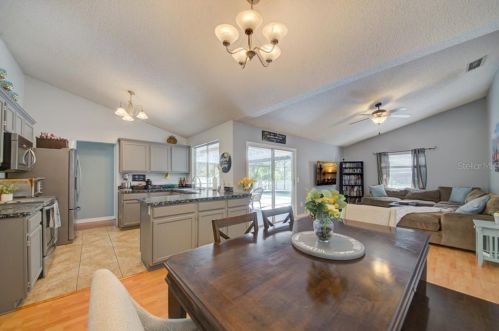 3424 Fox Holw Dr, Orlando FL 32829-8781 exterior