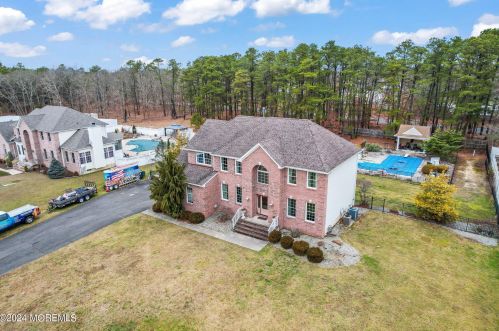 3 Sarah Ct, Jackson Twp NJ  08527-4760 exterior