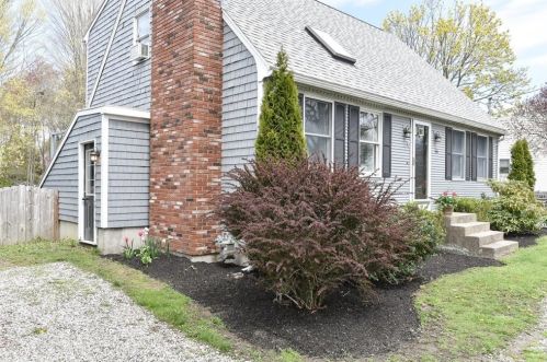 616 Child St, Warren, RI 02885-1720