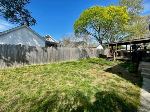 9 Cecile St, Lincoln RI  02865-3249 exterior