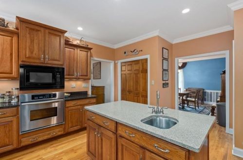 215 Woodridge Ct, Canonsburg PA  15317-9509 exterior