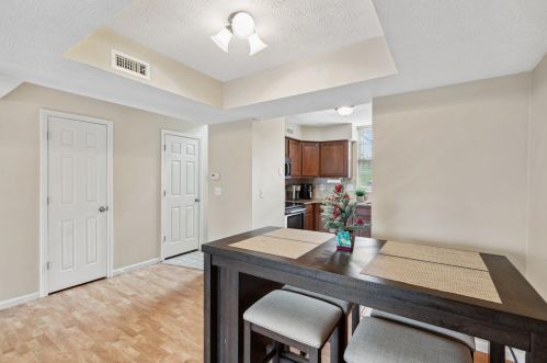 1802 Cliffview Ln, Florence KY  41042-2548 exterior