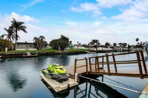 4046 Floramar Ter, New Port Richey FL 34652-3167 exterior