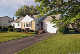32 Sharon Ln, Kingston, NY 12401-4439