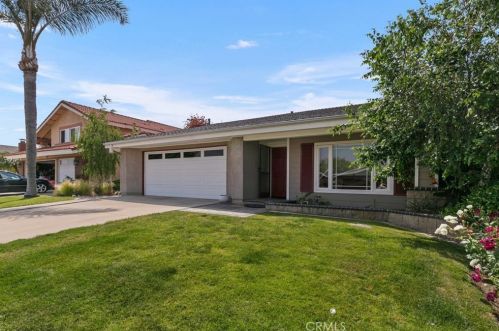 6000 Camino Correr, Anaheim, CA 92807-3213