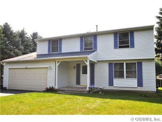 49 Paddock Dr, Henrietta, NY 14467-9604