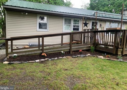 518 Cranes Gap Rd, Carlisle PA  17013-9602 exterior