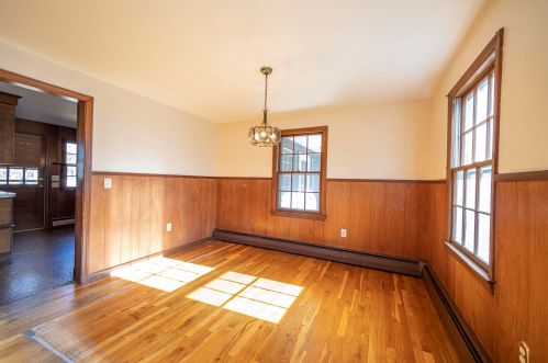 27 Cabot Dr, Nashua NH 03064-1630 exterior