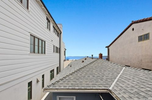 3405 Oceanfront, Newport Beach CA  92661 exterior