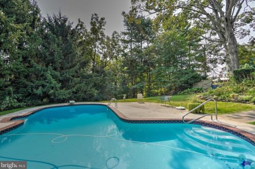 233 Union St, Kennett Sq PA  19348-3330 exterior
