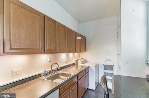 415 Chelten Ave, Philadelphia PA 19144-4403 exterior