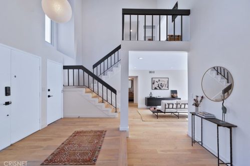 30510 Passageway Pl, Calabasas CA  91301-2033 exterior