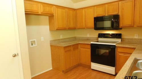 221 Frederick Cir, Flint TX  75762-9007 exterior