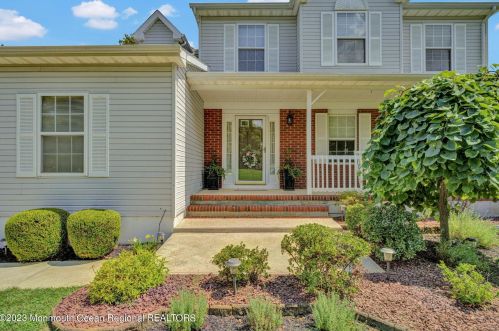 307 Bird Village Rd, Jackson Twp, NJ 08527-4668