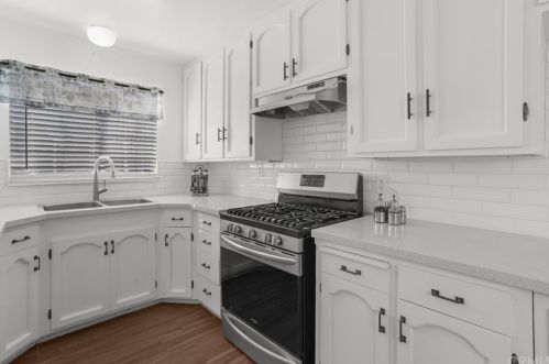 4995 Acacia Ave, San Bernardino CA  92407-3107 exterior