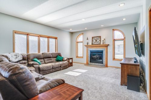 5230 Creekside Pl, La Crosse WI  54601-2296 exterior